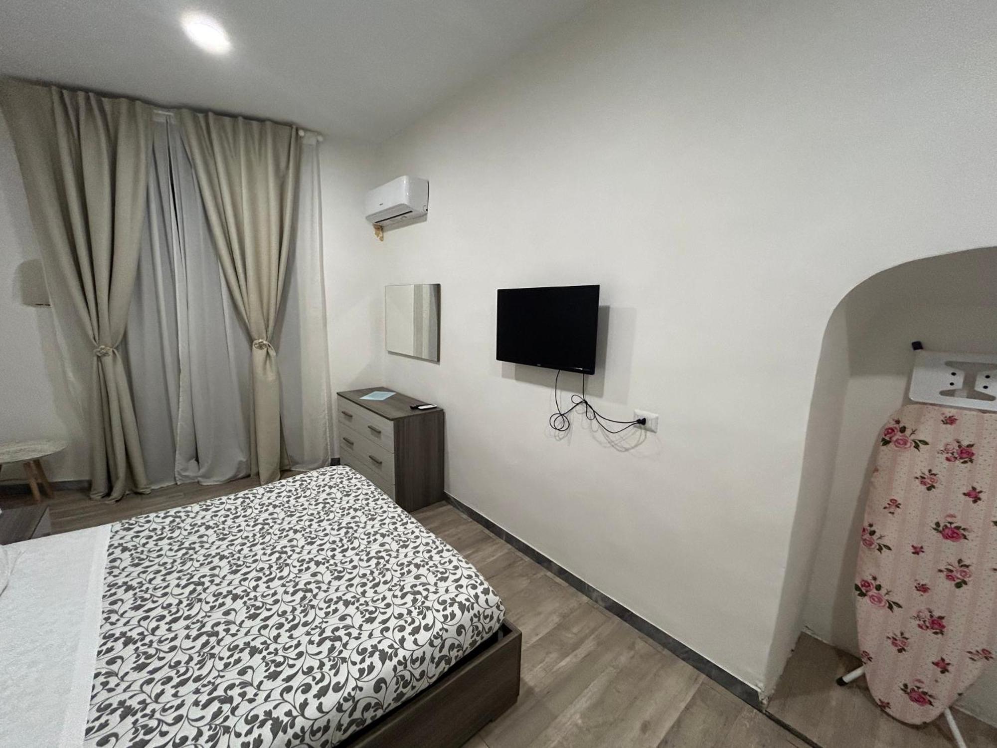 Casagiulia Apartment Napoli Ngoại thất bức ảnh