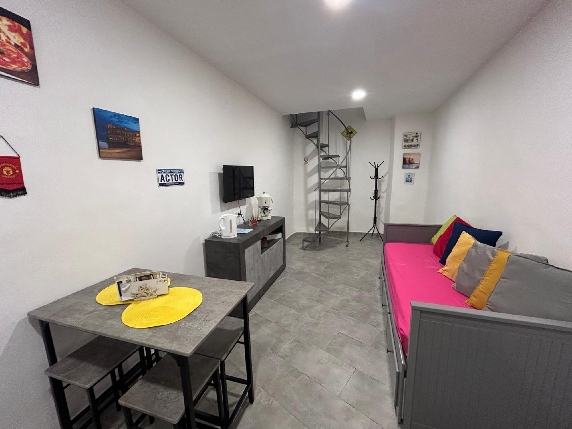 Casagiulia Apartment Napoli Ngoại thất bức ảnh